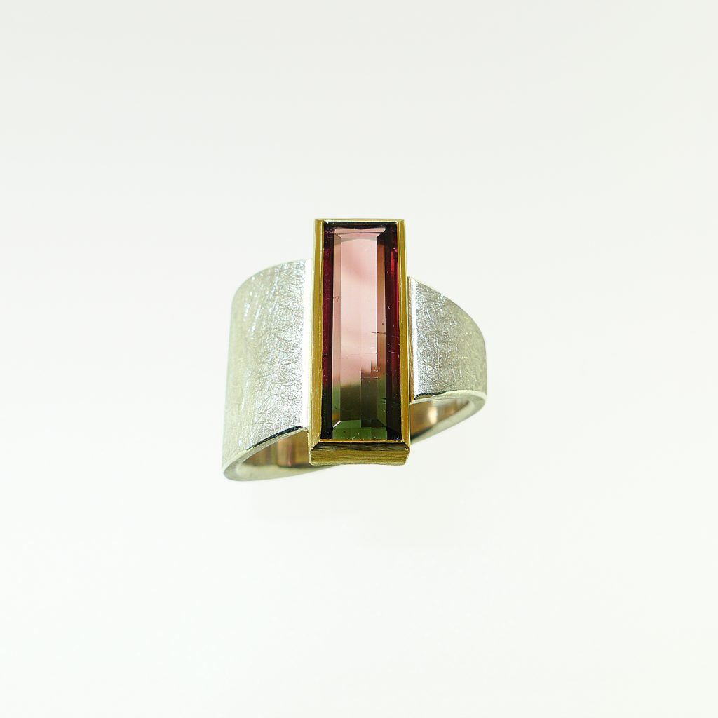 Ring asymmetrisch, gegenläufig, Silber 925,Gelbgold 900,Turmalin bicolor